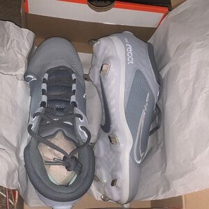 NIB! Nike Hyper diamond Softball Metal cleats